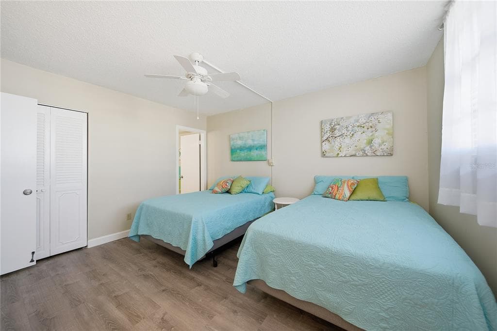 17580 GULF BOULEVARD 302 photo 22