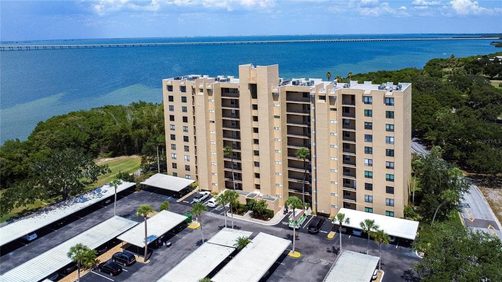 2616 COVE CAY DRIVE 506 photo 1