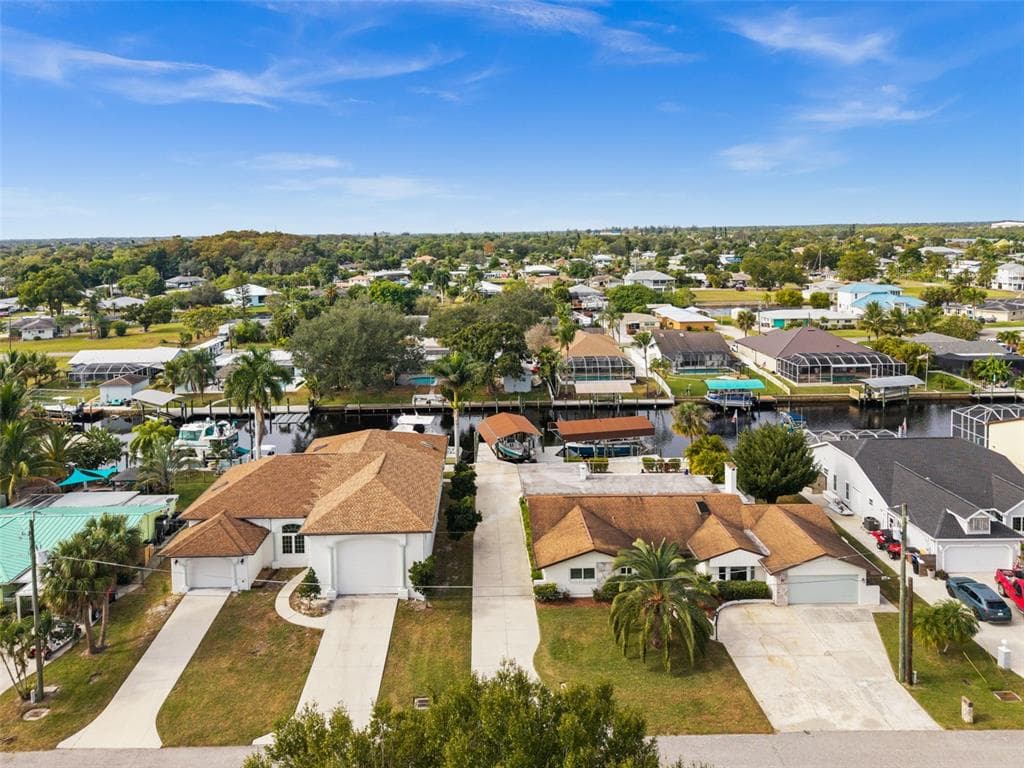 2129 W TOBAGO CIRCLE photo 2