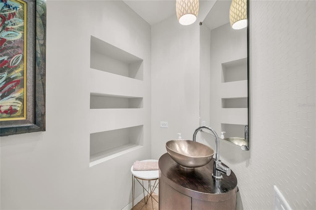 1404 KENILWORTH STREET photo 23