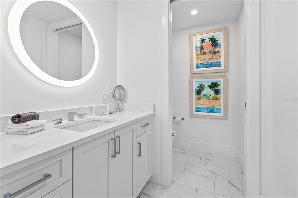 1035 SEASIDE DRIVE 404 photo 18