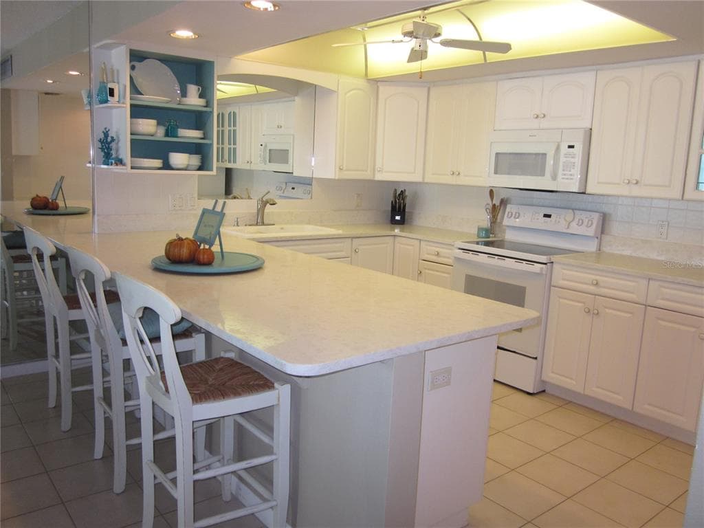 1400 GULF BOULEVARD 608 photo 5