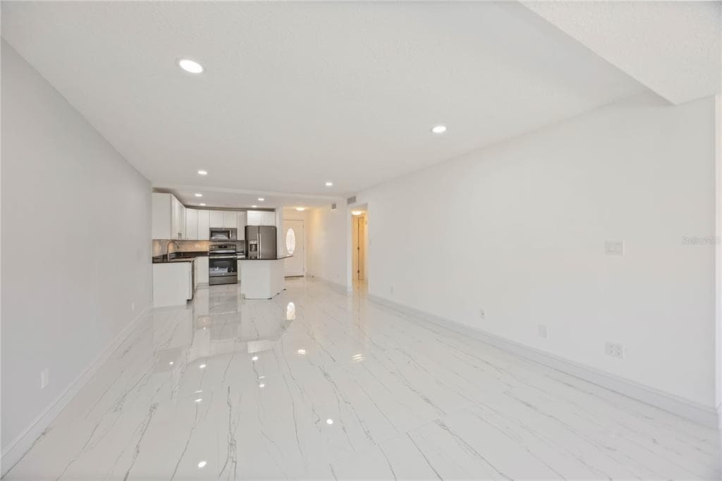 9608 VALENCIA COVE photo 24