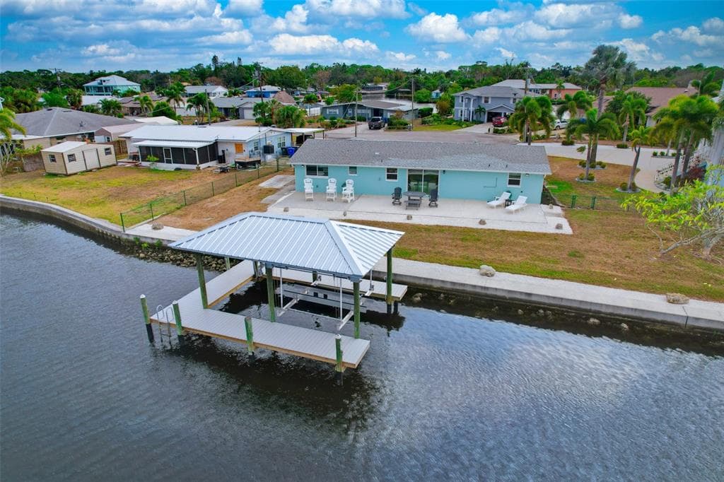 827 BLUE HERON BOULEVARD 1