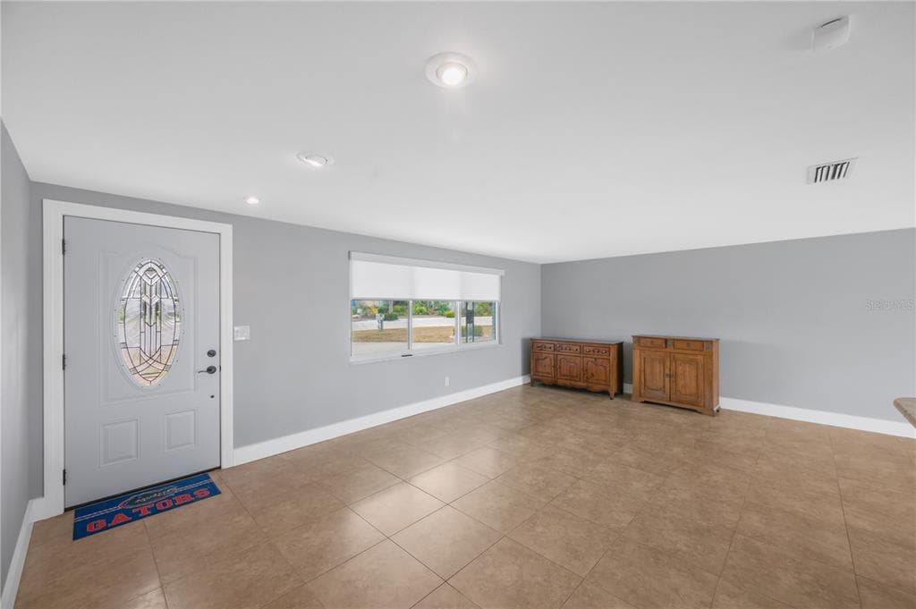 827 BLUE HERON BOULEVARD photo 11