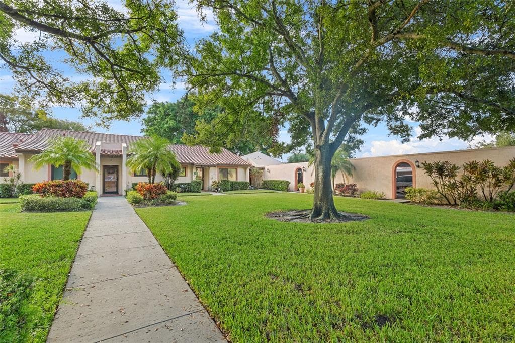 9669 86TH AVENUE 9669 photo 2