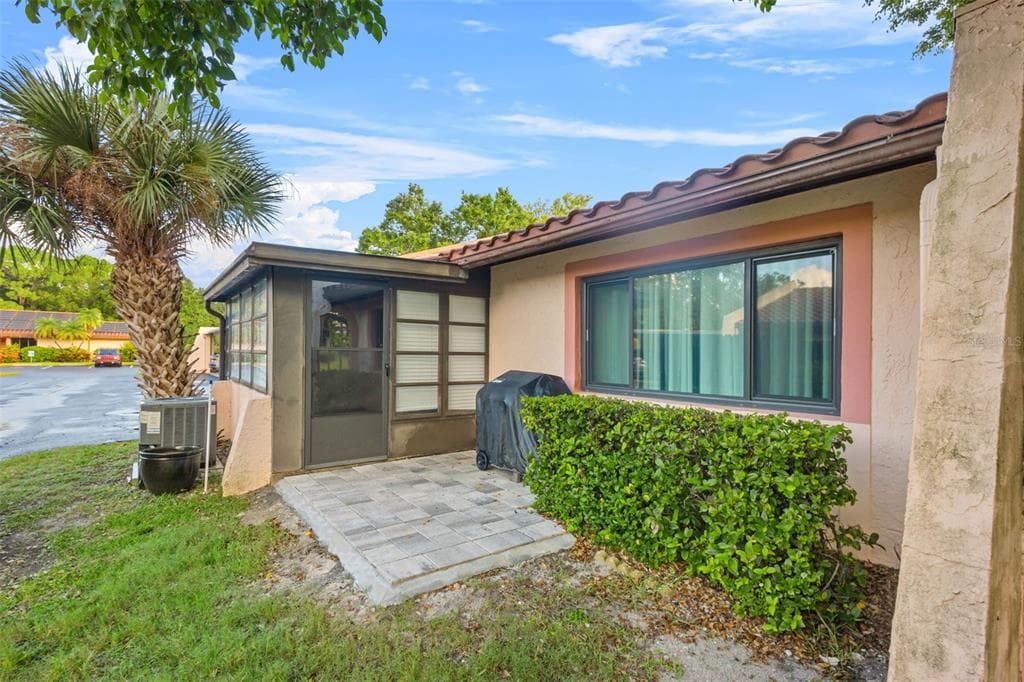 9669 86TH AVENUE 9669 photo 3