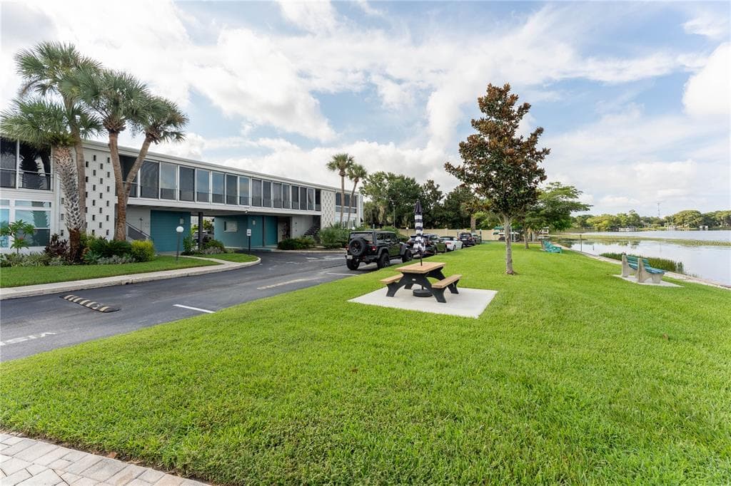 151 N ORLANDO AVENUE #115 photo 18