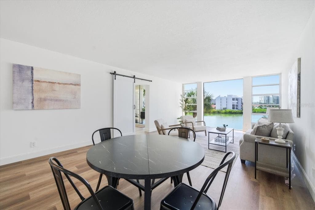 7400 SUN ISLAND DRIVE S 202 photo 18