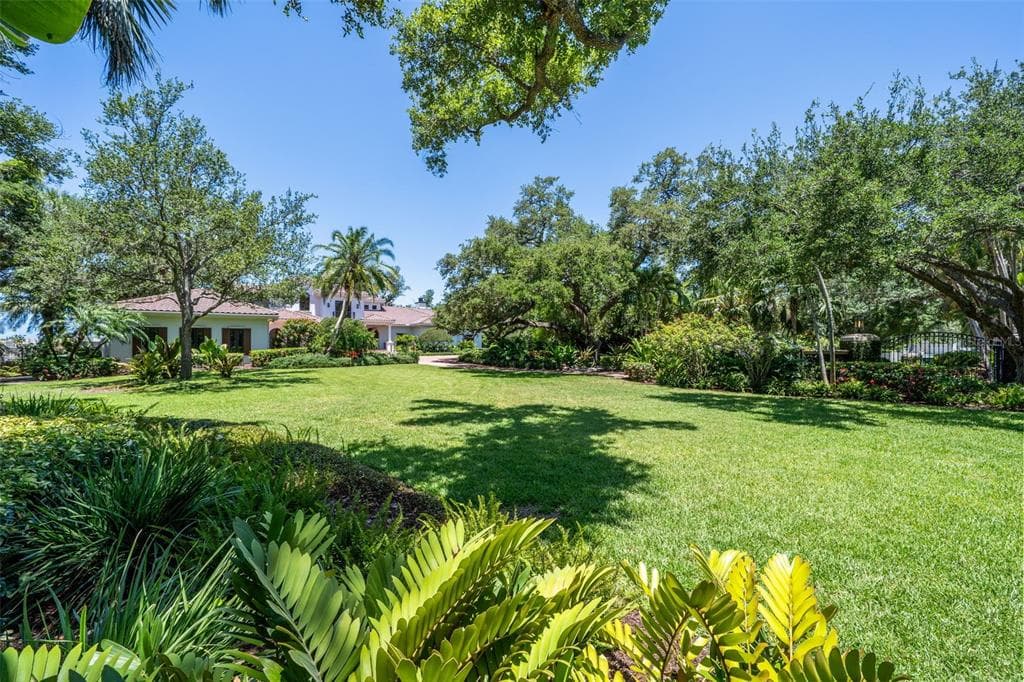 3000 SOUTHWEST DRIVE photo 11