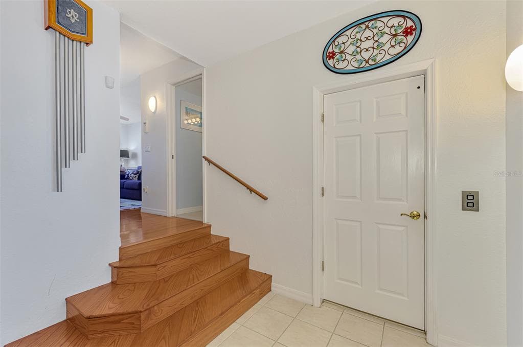 4410 WARREN AVENUE 504 photo 6