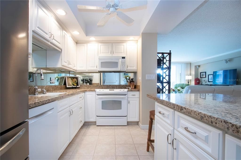 1212 BENJAMIN FRANKLIN DRIVE 607 photo 17