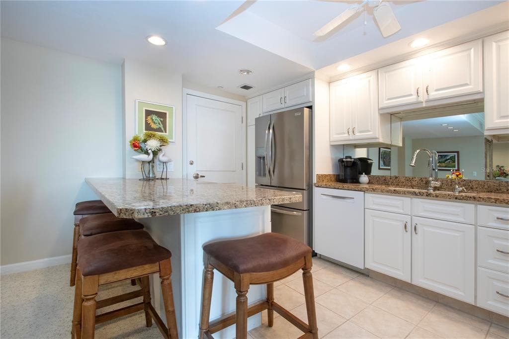 1212 BENJAMIN FRANKLIN DRIVE 607 photo 12