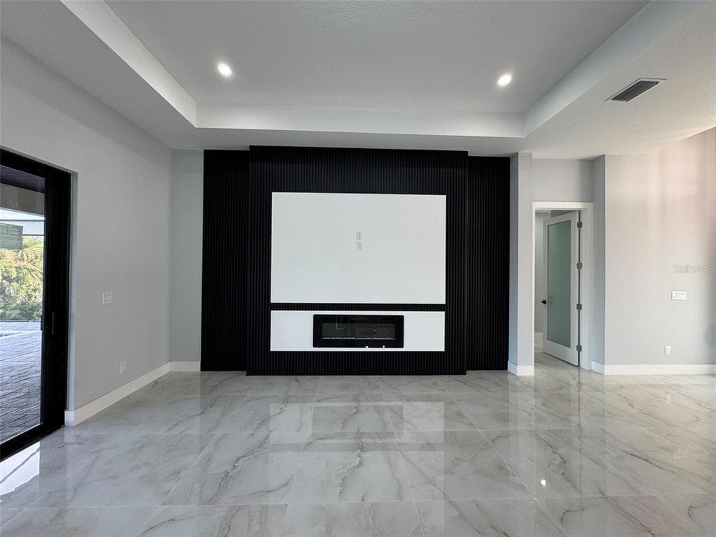 10474 WINNIPEG STREET photo 22