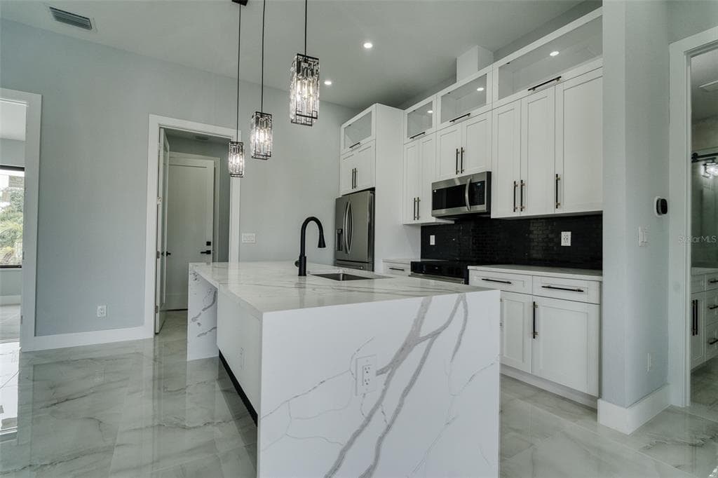 10474 WINNIPEG STREET photo 10