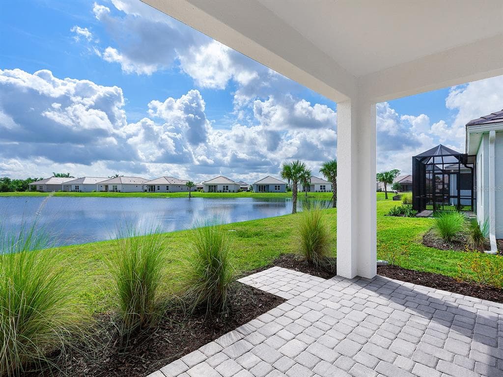 18260 VIZCAYA COURT photo 2