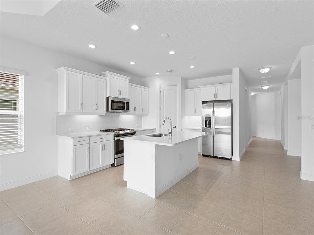 18260 VIZCAYA COURT photo 15