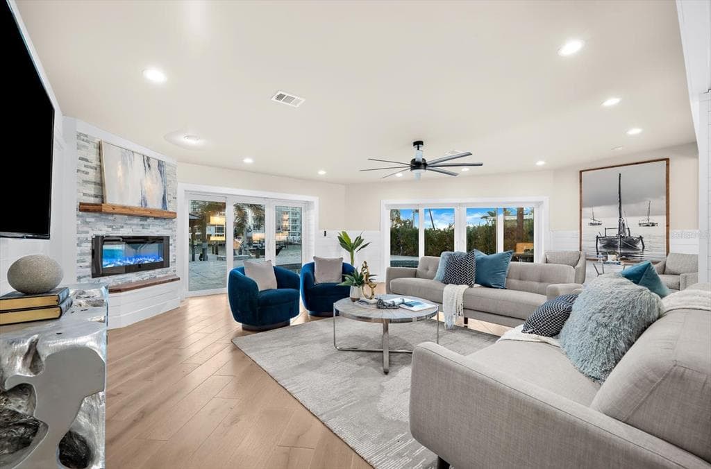 330 LEEWARD ISLAND photo 9