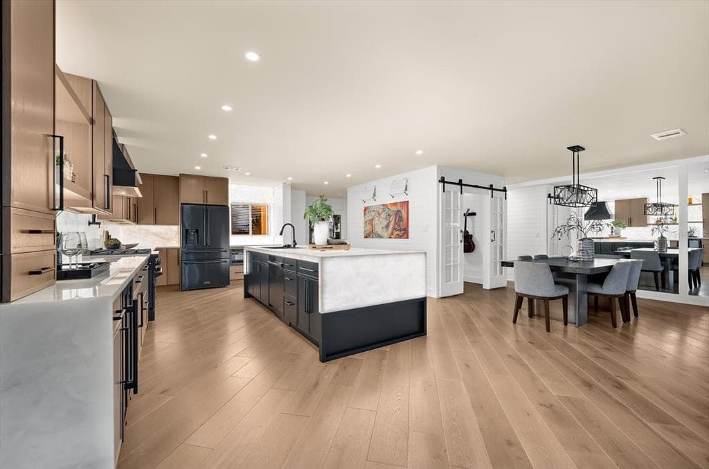 330 LEEWARD ISLAND photo 14