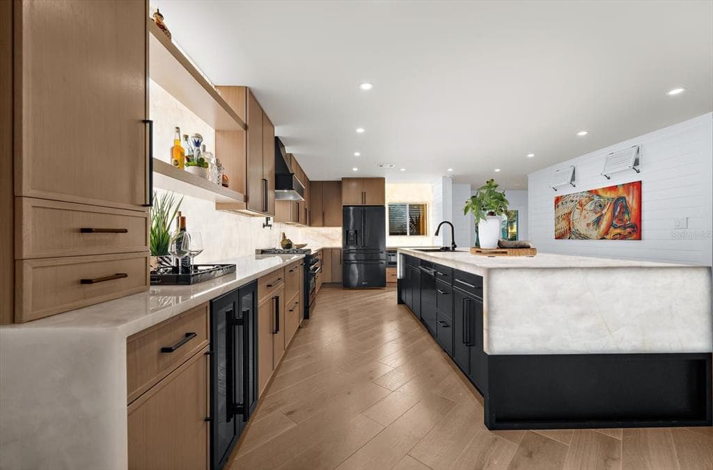330 LEEWARD ISLAND photo 15