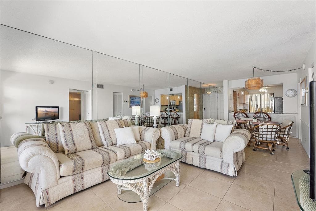 6322 PALMA DEL MAR BOULEVARD S 209 photo 13