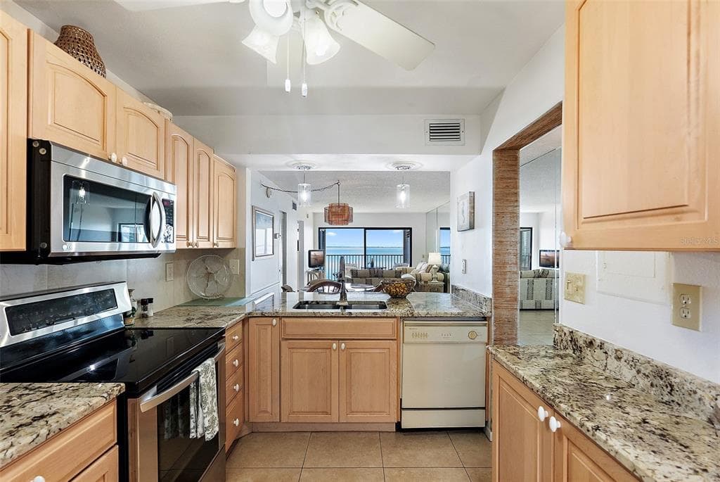 6322 PALMA DEL MAR BOULEVARD S 209 photo 9
