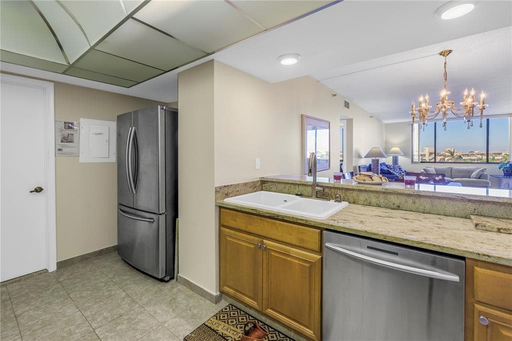 6287 BAHIA DEL MAR CIRCLE 603 photo 6