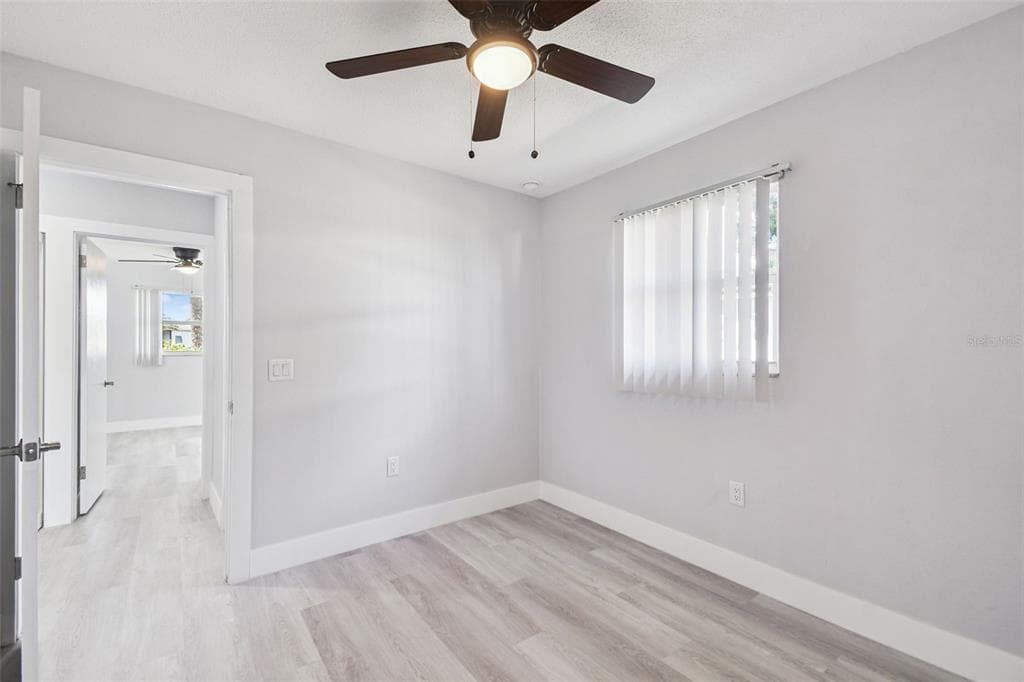 4911 FLORAMAR TERRACE photo 24