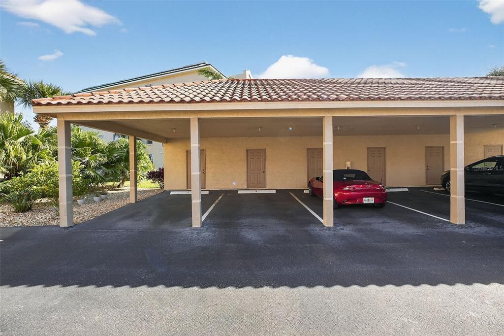 434 BOUCHELLE DRIVE 304 photo 8