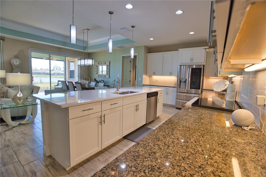 11689 TAPESTRY LANE photo 15