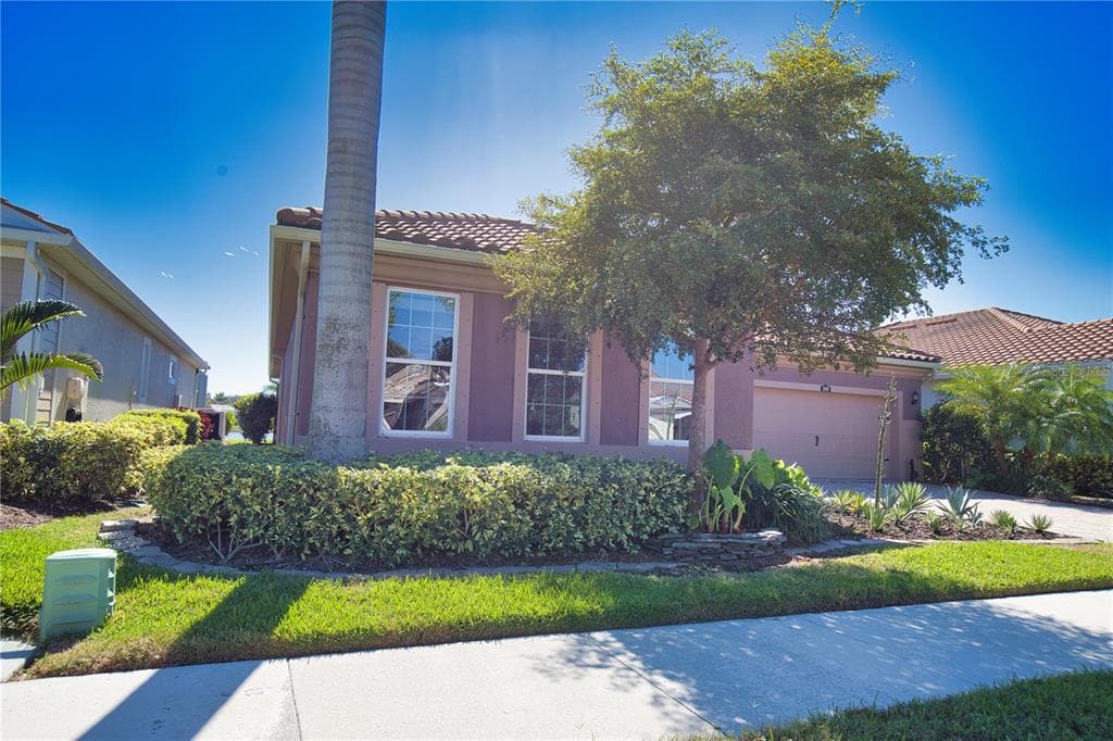 11689 TAPESTRY LANE photo 4