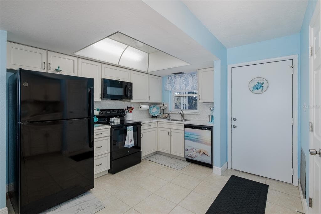 4939 FLORAMAR TERRACE #312 5
