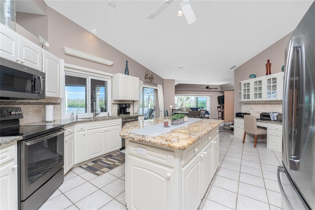 310 CORAL CREEK DRIVE photo 12