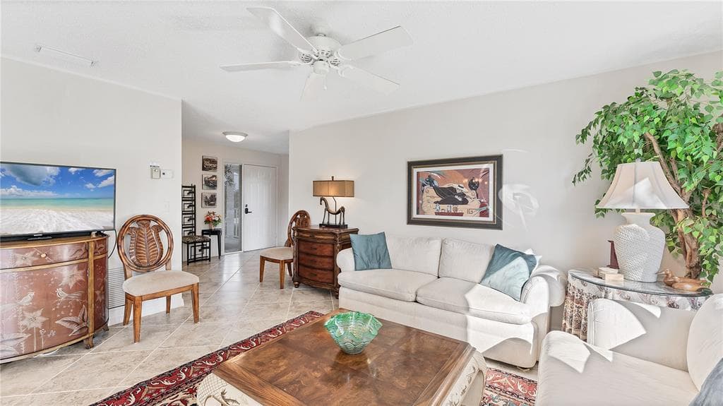 983 SANDPIPER CIRCLE photo 8