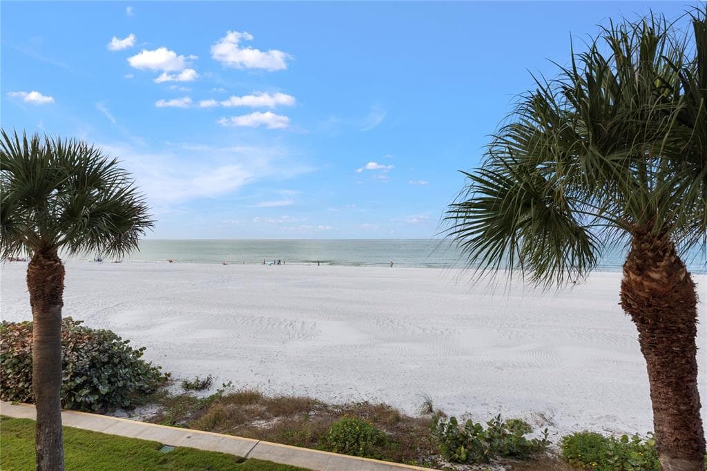 2900 GULF BOULEVARD 201 photo 3