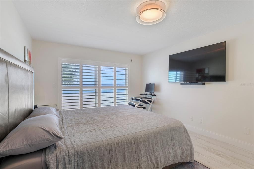 2900 GULF BOULEVARD 202 photo 21