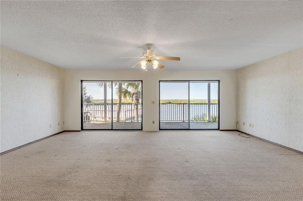 824 EEL AVENUE photo 24