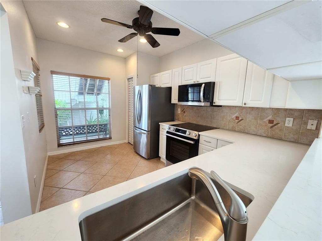 11315 SHIPWATCH LANE 1850 photo 17