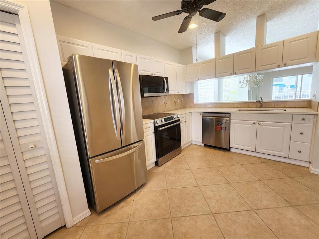 11315 SHIPWATCH LANE 1850 photo 18