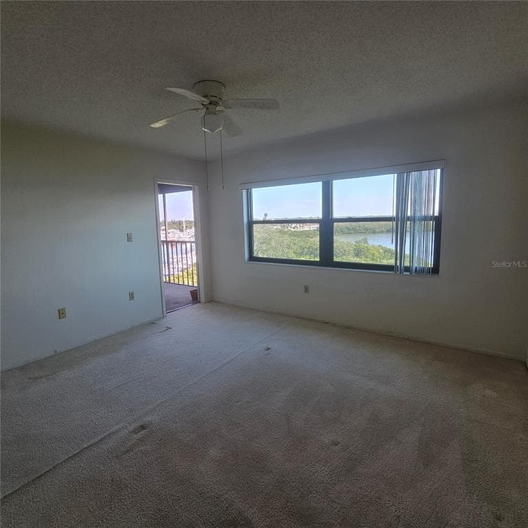 1332 PASADENA AVENUE S 501 photo 22