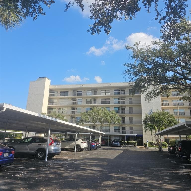 1332 PASADENA AVENUE S 501 photo 7