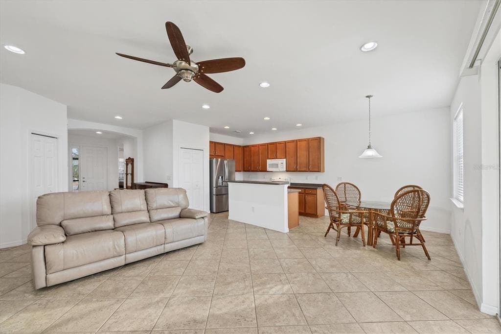 5283 CANYONLAND WAY photo 13