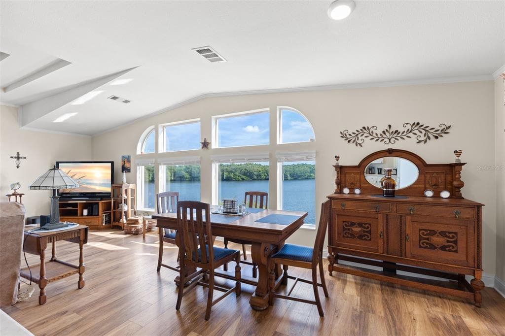 7013 MOUNT PINEY ROAD NE #724 3
