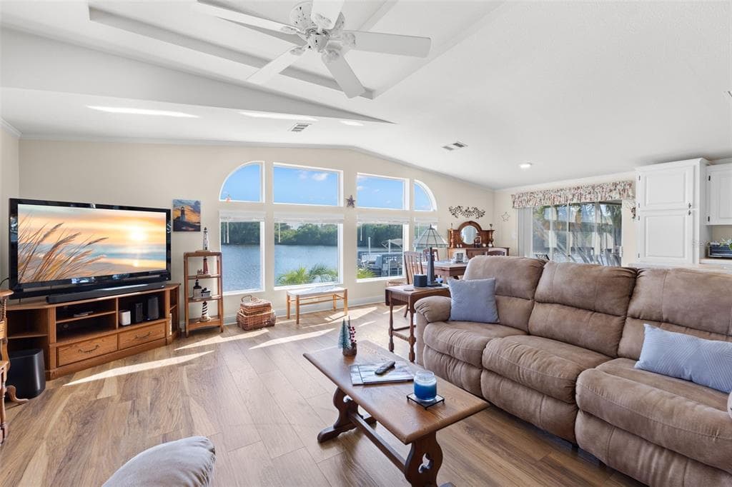 7013 MOUNT PINEY ROAD NE 724 photo 9