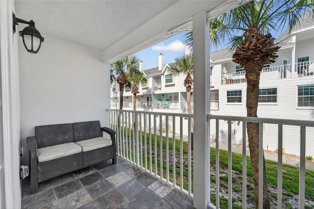 17960 GULF BOULEVARD 104 photo 20