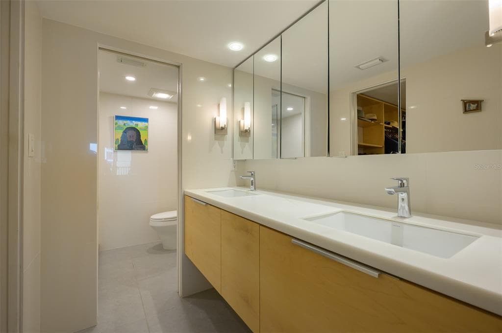 5780 MIDNIGHT PASS ROAD 210 photo 21