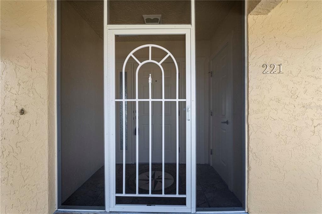 101 N MARION COURT 221 photo 13