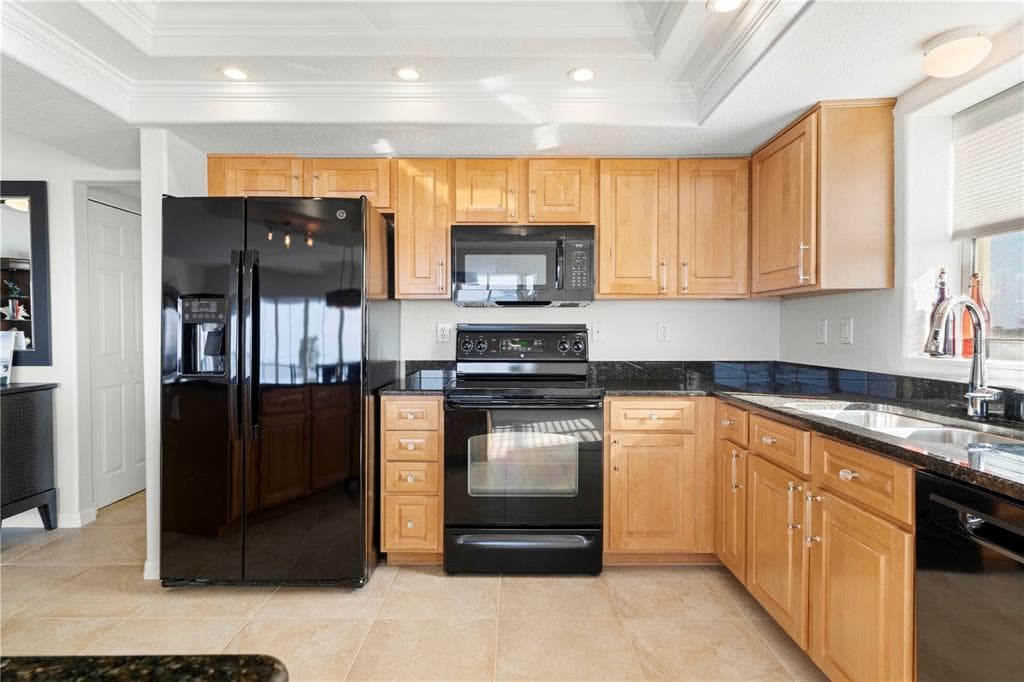 101 N MARION COURT 221 photo 8