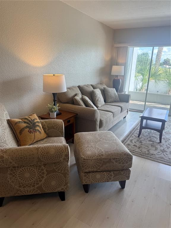 404 CERROMAR CIRCLE N 115 photo 2