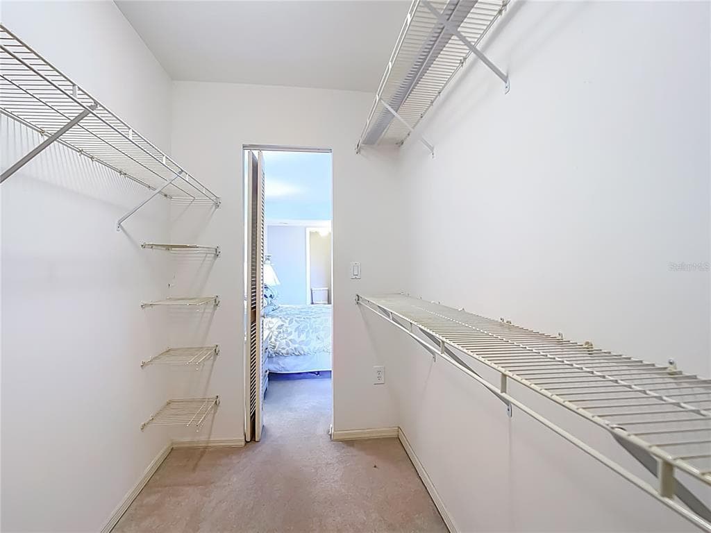 404 CERROMAR CIRCLE N 115 photo 22